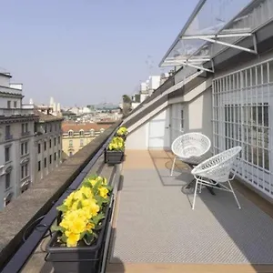 milano-duomo-suite-with-lovely-terrace.italymilanhotels.net/